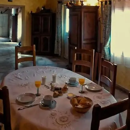 Couette-café Mas Du Puits Blanc *