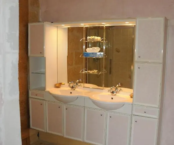 Panzió Mas Du Puits Blanc